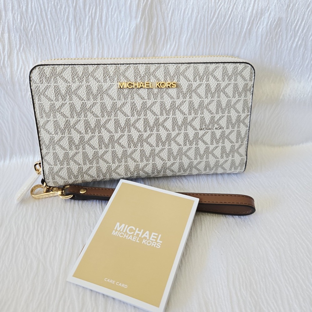 Michael kors Jet Set Signature Logo Smartphone Wristlet